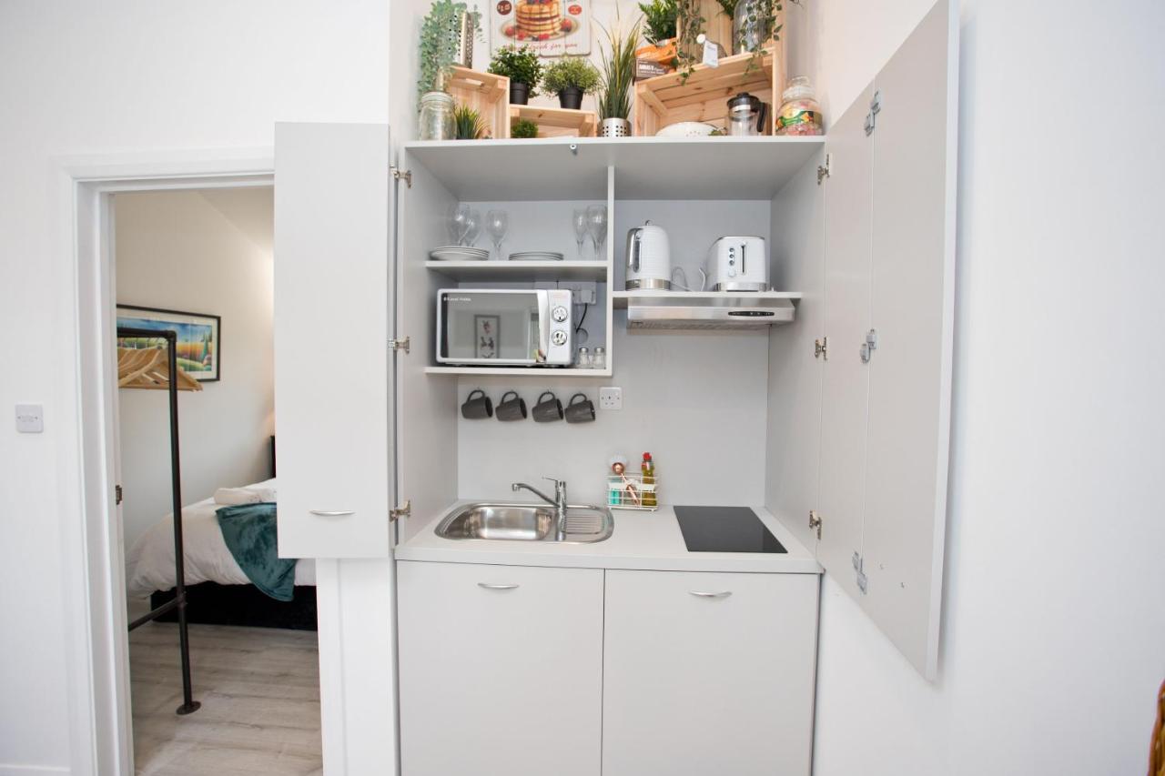 The Bearded Goat Den - A Rural Retreat At This Modern Holiday Cottage Saint Leonards Екстер'єр фото
