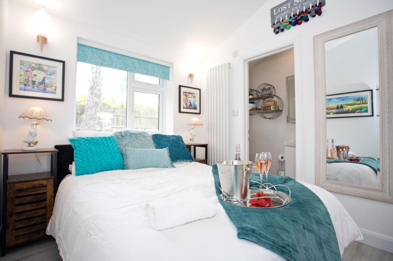 The Bearded Goat Den - A Rural Retreat At This Modern Holiday Cottage Saint Leonards Екстер'єр фото
